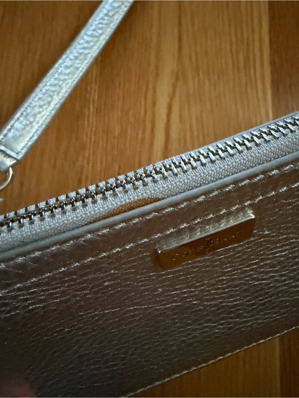 Cole Haan silver crossbody bag - Picture 3 of 4